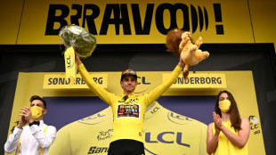 Tour de France: van Aert, le maillot jaune encore deuxi&egrave;me