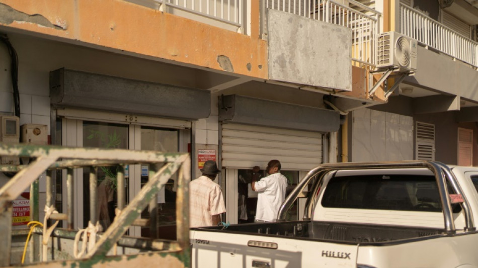 L'&eacute;lectricit&eacute; r&eacute;tablie partout en Guadeloupe, le couvre-feu partiel reconduit