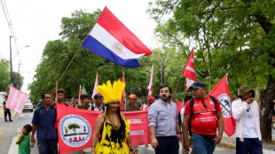 Campesinos e ind&iacute;genas marchan en Paraguay para alertar por crisis clim&aacute;tica