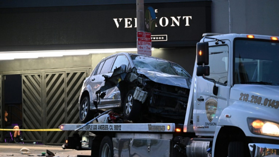 Une voiture fonce sur la foule à Los Angeles, faisant 30 blessés