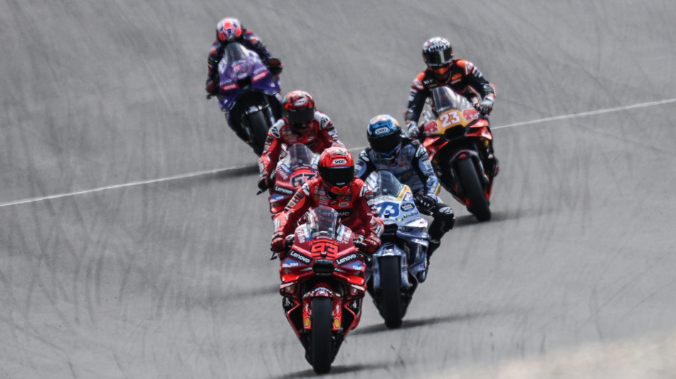 Motogp: Marquez vince anche a Brno, secondo Bezzecchi