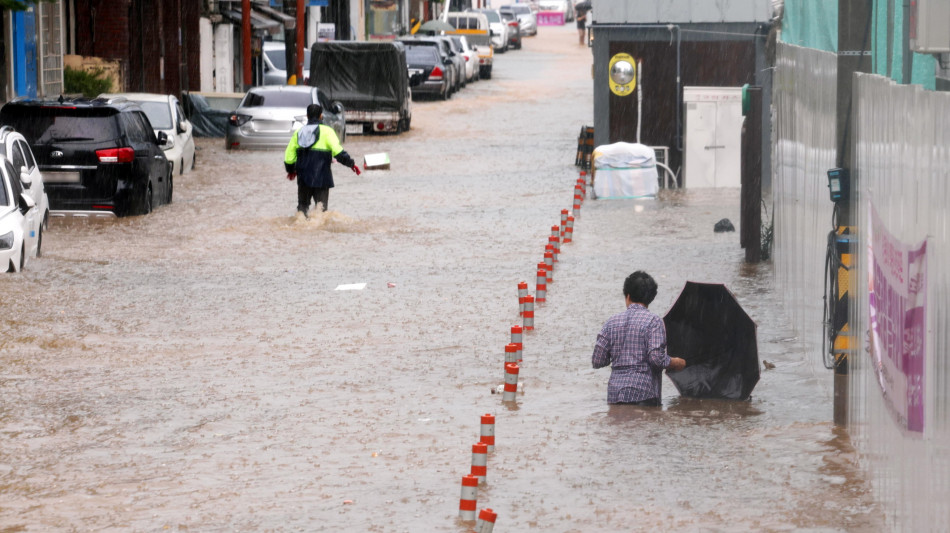 Nubifragi in Corea del sud, bilancio sale a 11 morti