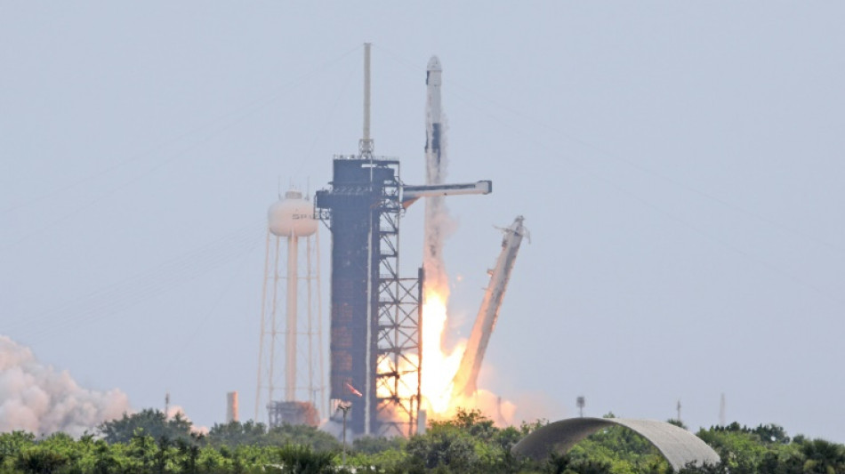 Nova tripula&ccedil;&atilde;o internacional est&aacute; a caminho da ISS