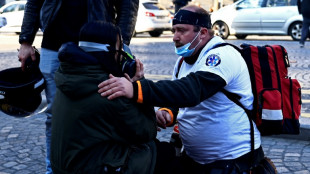 Convoyes antivacunas salen rumbo a Bruselas pero Par&iacute;s se mantiene bajo fuerte vigilancia