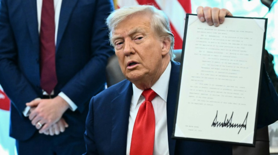 Trump pense que beaucoup d'Américains "aimeraient avoir un dictateur"