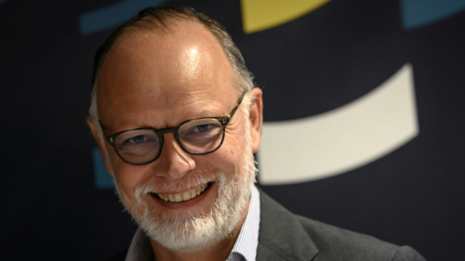 Edouard Philippe commente son changement d'apparence qui n'emp&ecirc;che pas d'&ecirc;tre "ambitieux"