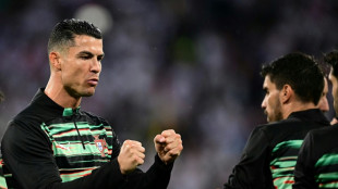 Cristiano Ronaldo amea&ccedil;a hegemonia da Espanha no futebol europeu