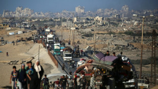 Defesa Civil de Gaza relata pelo menos 50 mortos em bombardeios israelenses