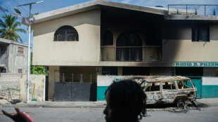 Pol&iacute;cia e civis haitianos matam 28 membros de gangues na capital