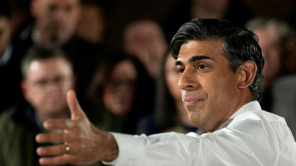 Sunak defende plano de expuls&atilde;o de migrantes junto &agrave; ala direitista do Partido Conservador