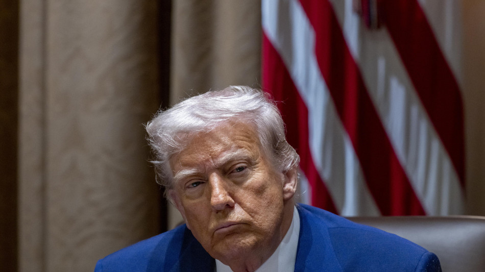 Giudice d&agrave; parziale ragione all'Ap contro la Casa Bianca