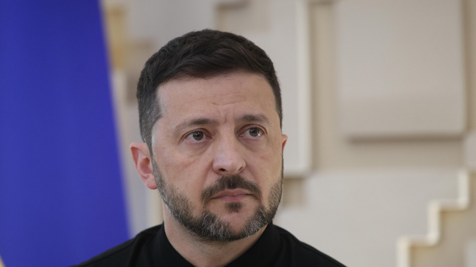 Zelensky, 'Kiev &egrave; pronta a negoziati diretti con Mosca'