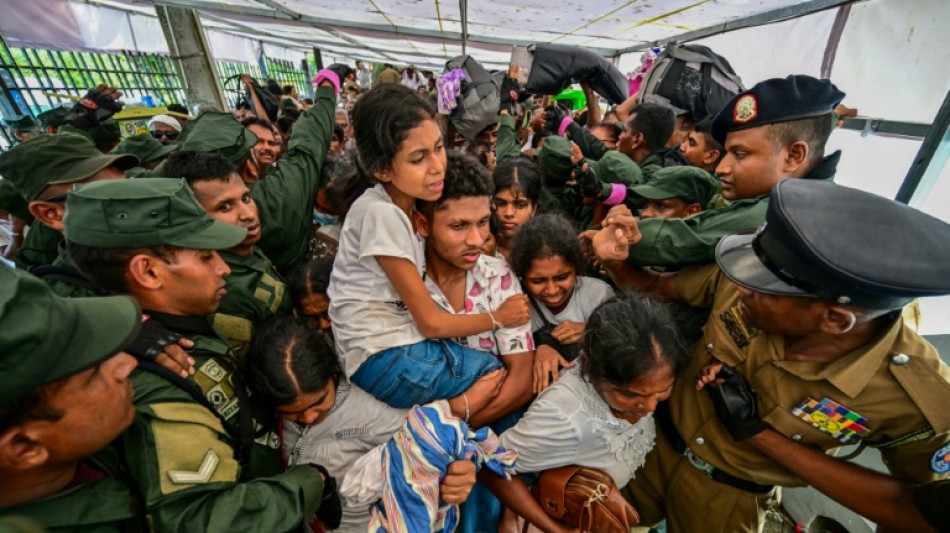 Sri Lanka Buddhists overwhelm city in bid to see sacred tooth