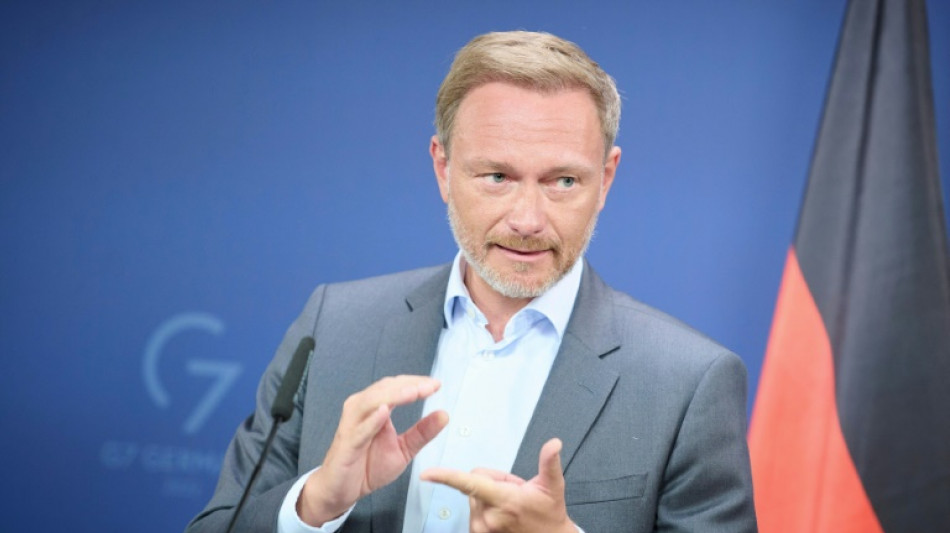 Lindner stellt Pl&auml;ne f&uuml;r steuerliches Entlastungspaket vor