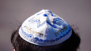 Ebreo aggredito 'ora insulti in rete a me e a mio figlio'