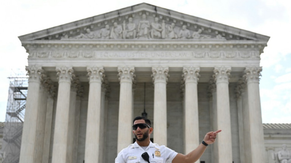 Supreme Court backs free speech rules in online stalking case