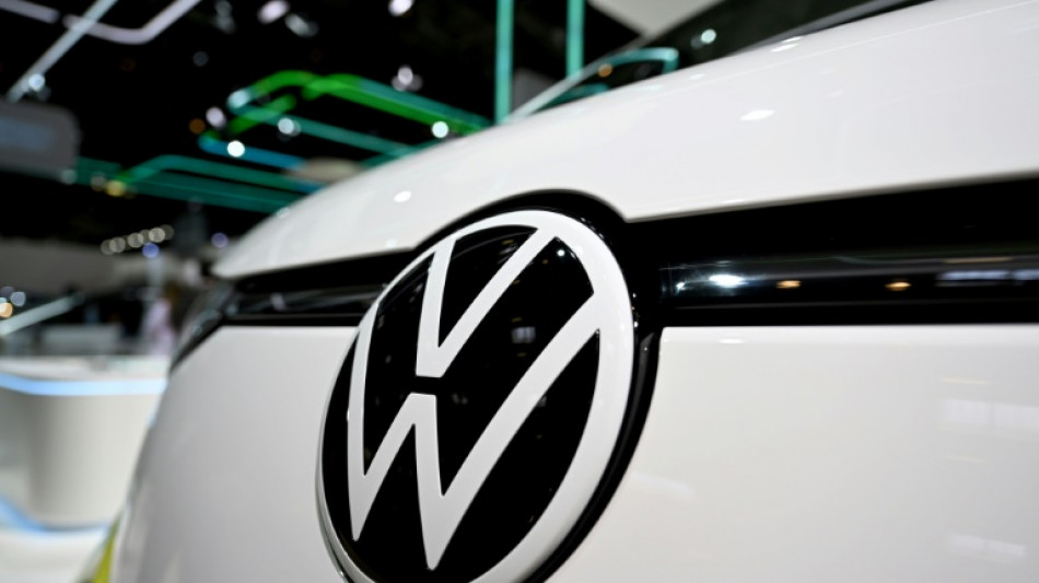 Volkswagen envisage de fermer des usines en Allemagne, une premi&egrave;re historique