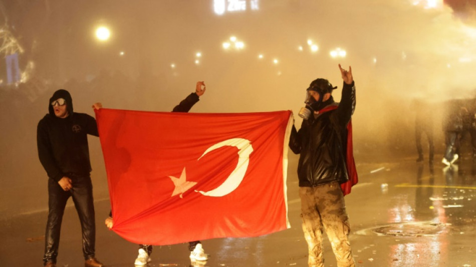 Turquie: la contestation se poursuit apr&egrave;s l'incarc&eacute;ration du maire d'opposition d'Istanbul