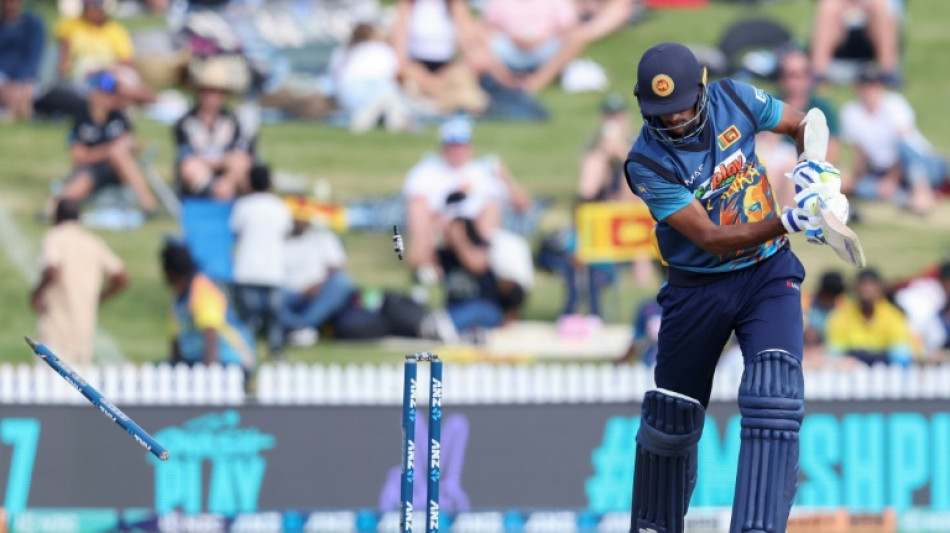 Sri Lanka labour to 157 all out in third New Zealand ODI