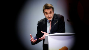 El beneficio del grupo petrolero Repsol disminuye en el primer semestre