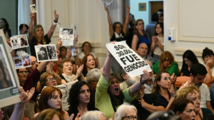 Justi&ccedil;a argentina condena 10 ex-repressores &agrave; pris&atilde;o perp&eacute;tua por crimes na ditadura