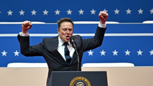 Musk dit que les fonctionnaires devront rendre compte de leur activit&eacute; r&eacute;cente ou d&eacute;missionner