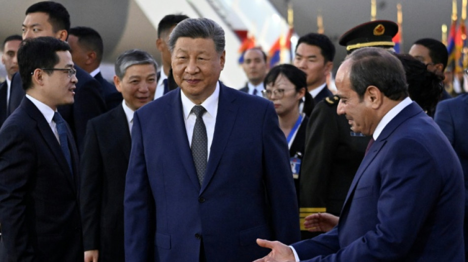 Xi Jinping chega ao Egito em meio a amea&ccedil;as de san&ccedil;&otilde;es dos EUA por v&iacute;nculos com Ir&atilde;