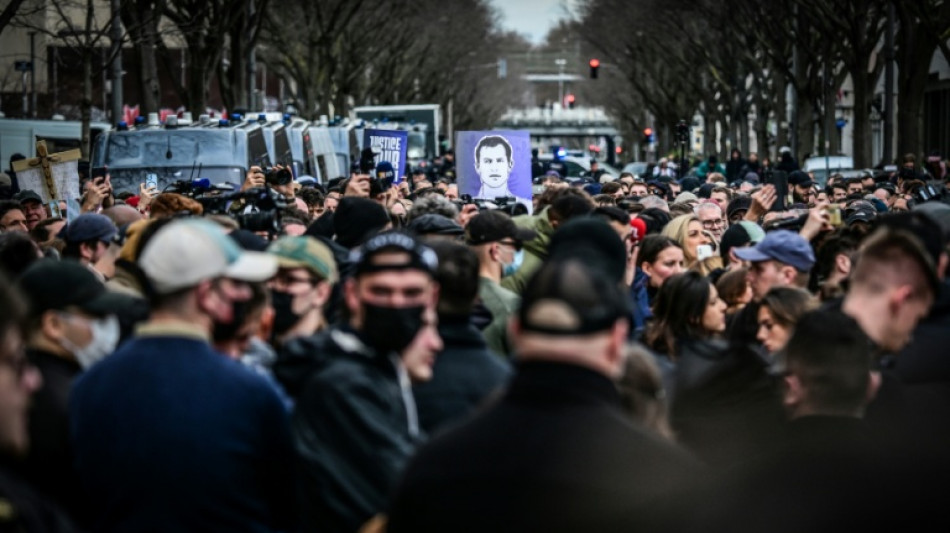 Hommage tr&egrave;s politique &agrave; Quentin Deranque &agrave; Lyon, sous haute s&eacute;curit&eacute;