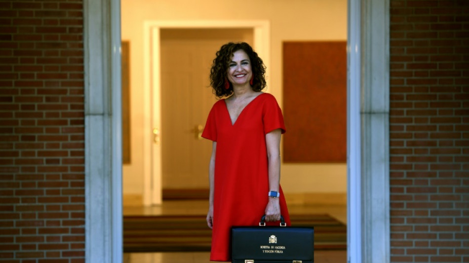 El d&eacute;ficit p&uacute;blico de Espa&ntilde;a desciende al 6,9% del PIB en 2021