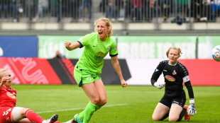 Wolfsburgerinnen bleiben M&uuml;nchen auf den Fersen