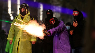Manifestantes pr&oacute;-Uni&atilde;o Europeia mant&ecirc;m mobiliza&ccedil;&atilde;o na Ge&oacute;rgia