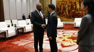 El ministro brit&aacute;nico de Exteriores asegura haber hablado de derechos humanos en su visita en China