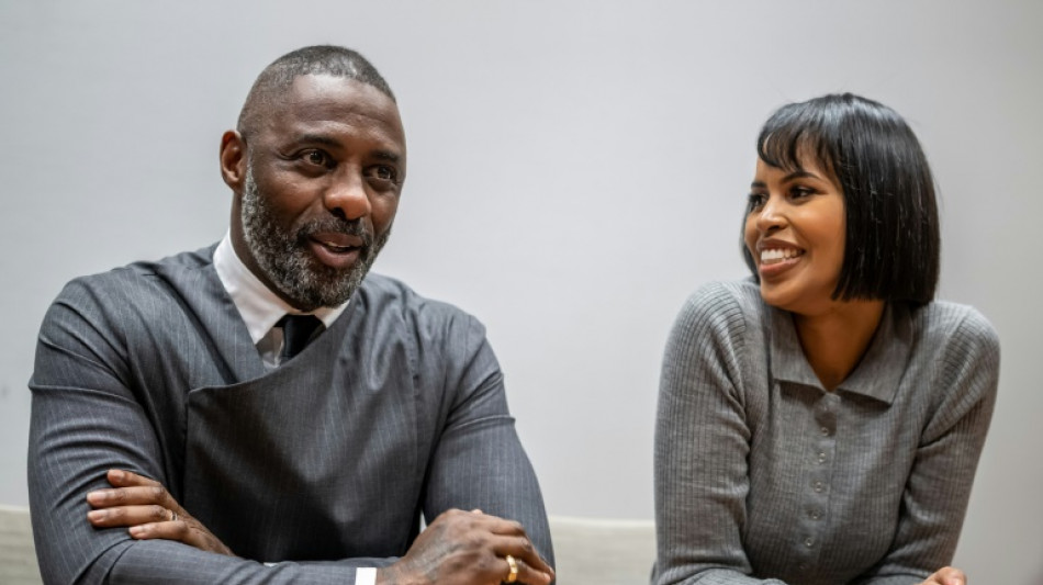 Schauspieler Idris Elba setzt sich in Davos f&uuml;r Kleinbauern in Afrika ein