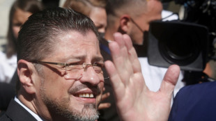 Costa Ricas neuer Pr&auml;sident leistet Amtseid