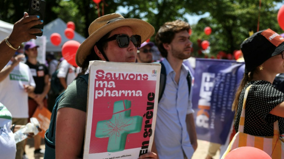 Remises sur les g&eacute;n&eacute;riques: les pharmacies poursuivent leur gr&egrave;ve des gardes