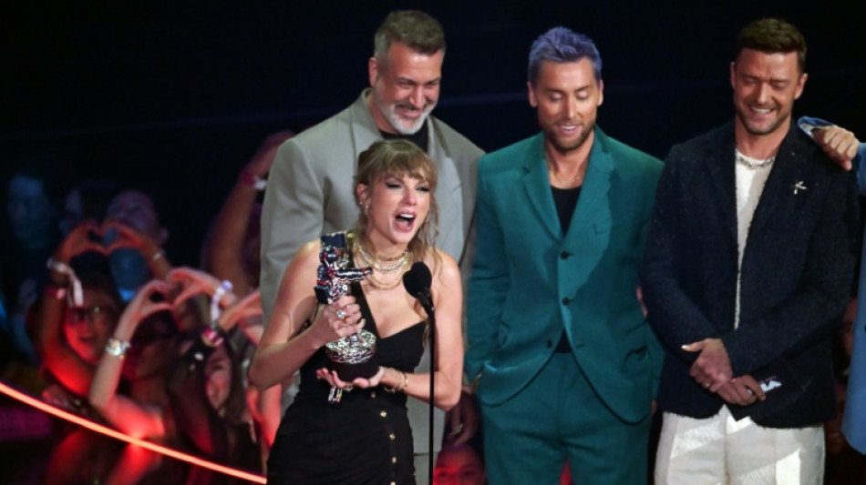 Taylor Swift und Shakira r&auml;umen bei MTV Video Music Awards ab