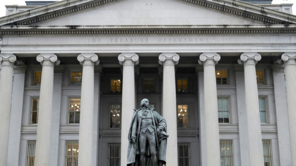 D&eacute;ficit or&ccedil;ament&aacute;rio dos EUA subiu para 6,4% do PIB em 2024