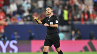 Calcio: Mondiale club, la Fifa user&agrave; l'AI per il fuorigioco