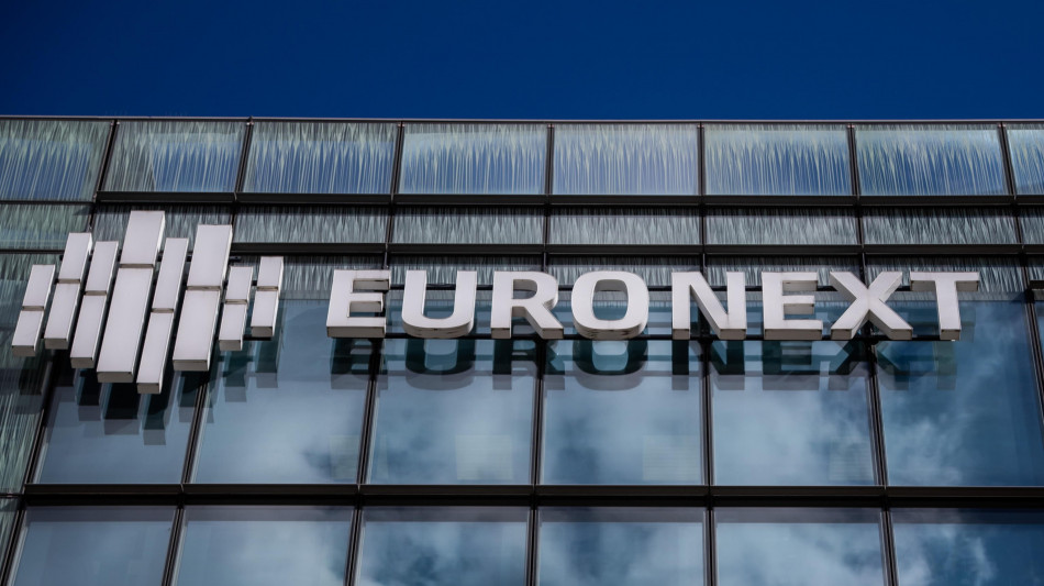 Borsa: Milano cauta con l'Europa, pesa Cucinelli, bene Generali