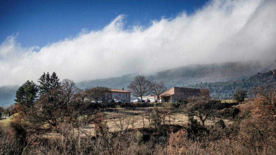 25 Angeklagte wegen eines Pferdefleischskandals in Marseille vor Gericht 