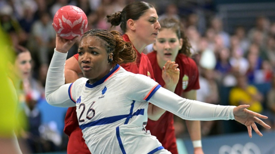 JO-2024: les handballeuses gagnent, Biles impressionne d&eacute;j&agrave; 