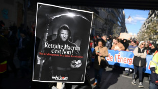 Retraites: les organisations de jeunesse soutenues par LFI d&eacute;filent &agrave; Paris

