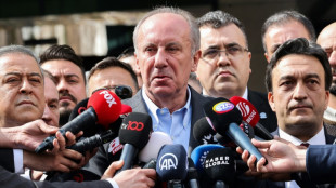 Candidato desiste &agrave;s v&eacute;speras da elei&ccedil;&atilde;o turca e aumenta chances da oposi&ccedil;&atilde;o contra Erdogan