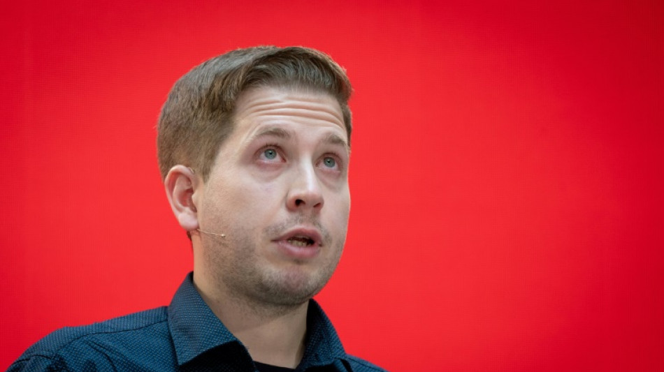 "Fehlschl&uuml;sse" und "Irrt&uuml;mer": K&uuml;hnert steigt bei Twitter aus