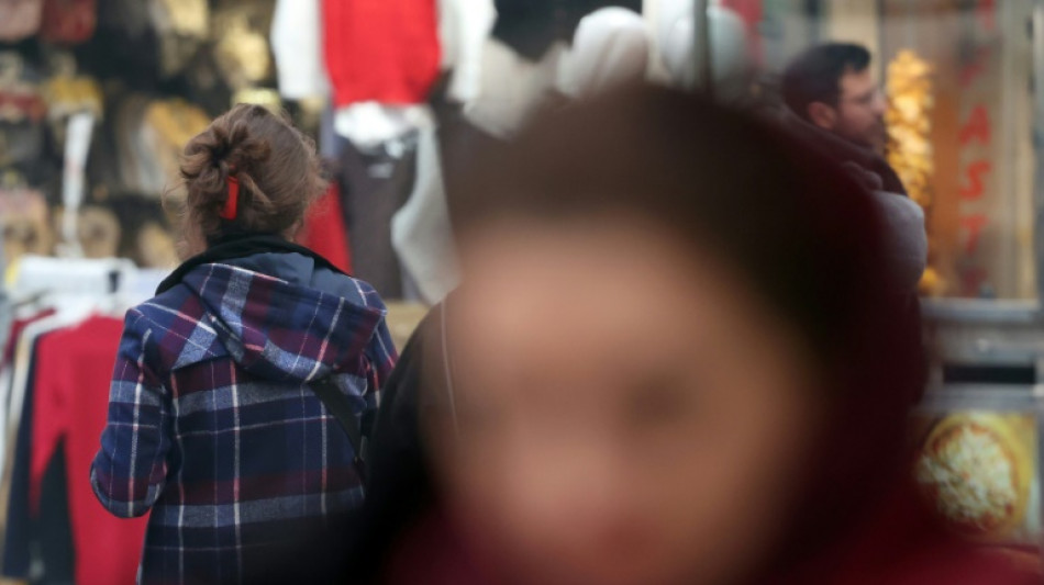 Ir&aacute;n detiene a dos mujeres por bailar en un cementerio