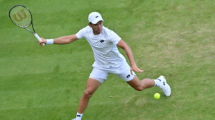 Wimbledon: Couacaud fr&ocirc;le l'exploit, Garcia confirme