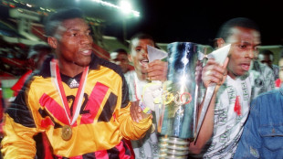 Former Nigeria goalkeeper Peter Rufai dies aged 61