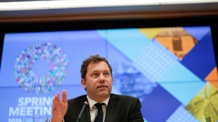 M&ouml;glicher Kerosinmangel: Klingbeil fordert Vorbereitungen in Deutschland 