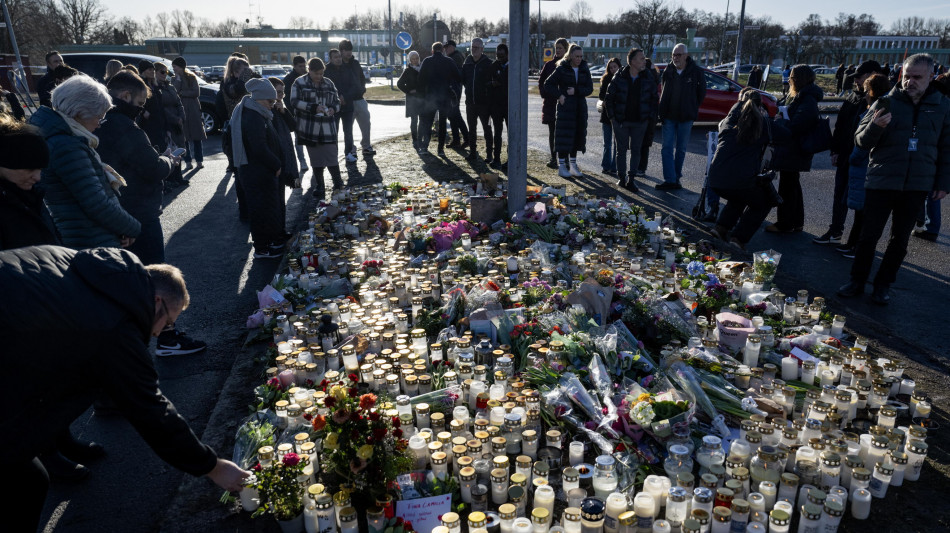 La Svezia limiter&agrave; l'accesso alle armi semiautomatiche