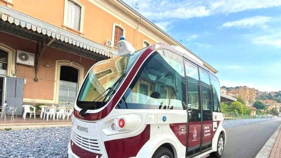 Tpl, via libera del Mit alle navette senza conducente a Imperia